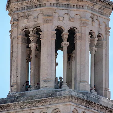 In Diocletian Palace * سبليت