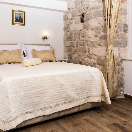 Apartment In Diocletian Palace *