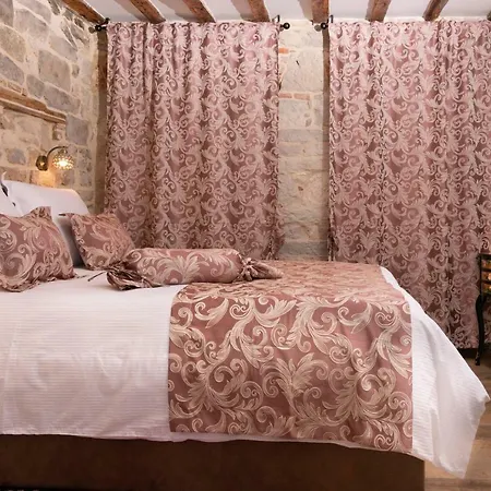 In Diocletian Palace * Спліт